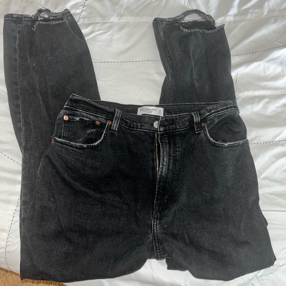 Women’s Abercrombie Curve Love distressed jeans 31 - Picture 1 of 10